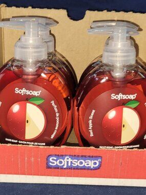 Share 4 Softsoap Hand Soap, Red Apple Limited Edition Holiday 6.25 FL OZ New